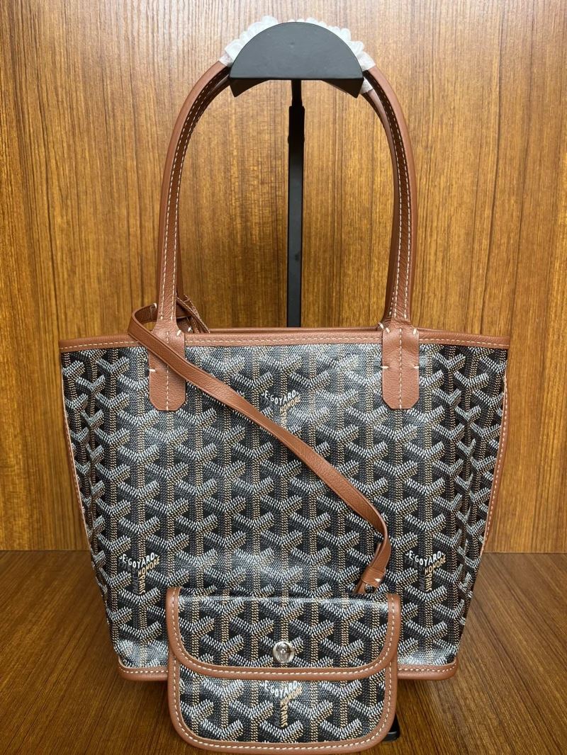 Goyard Shopping Bags